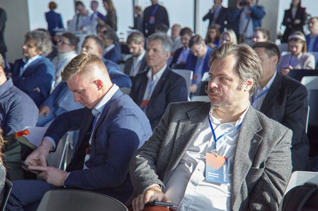 TrueConf стал технологическим партнером события. Участников в зале Башни «Федерация» с удалёнными спикерами во время закрытых и публичных сессий объединила ВКС-платформа TrueConf. TrueConf стал технологическим партнером события. Участников в зале Башни «Федерация» с удалёнными спикерами во время закрытых и публичных сессий объединила ВКС-платформа TrueConf.